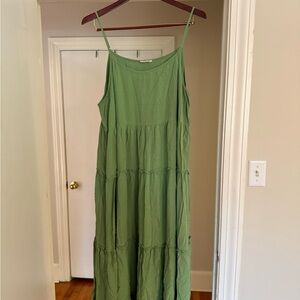 Elegant Green Maxi Dress